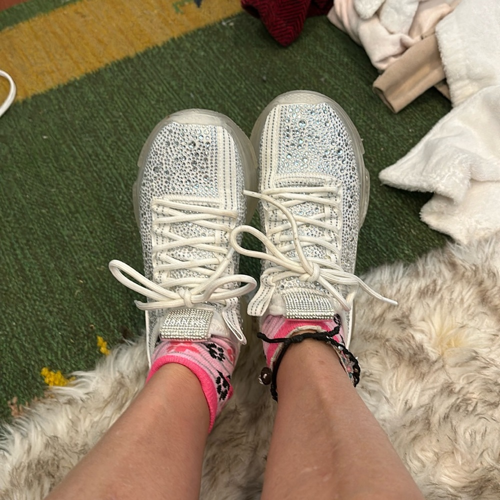 Steven madden sparkly running shoes 7m